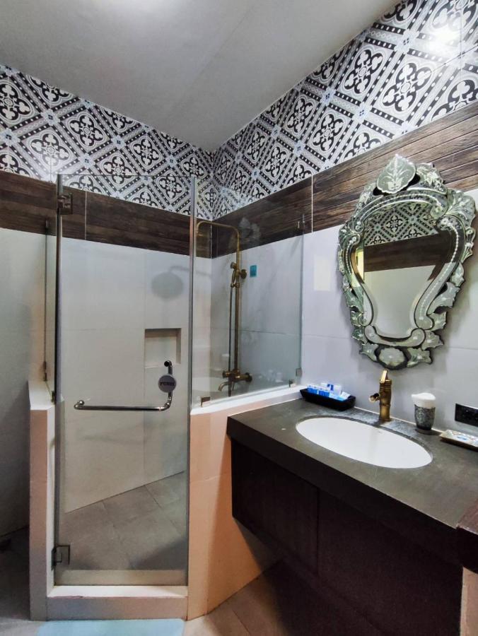 Paradores Del Castillo Taal Luaran gambar