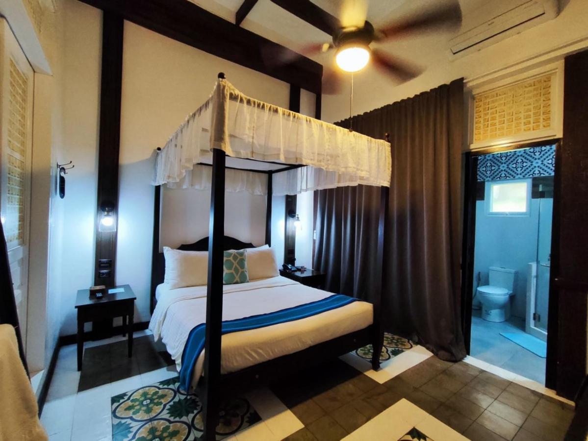 Paradores Del Castillo Taal Luaran gambar