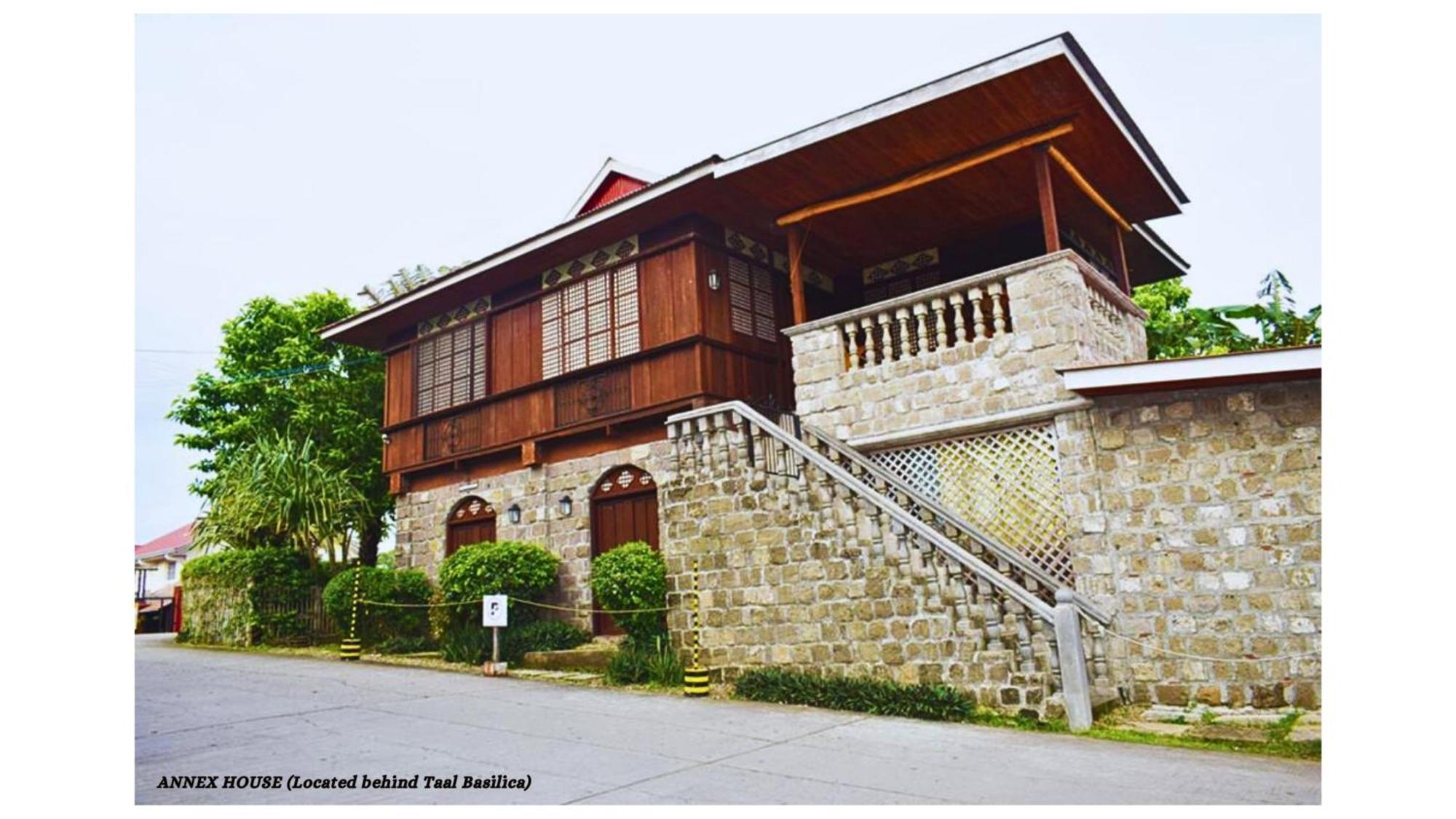 Paradores Del Castillo Taal Luaran gambar