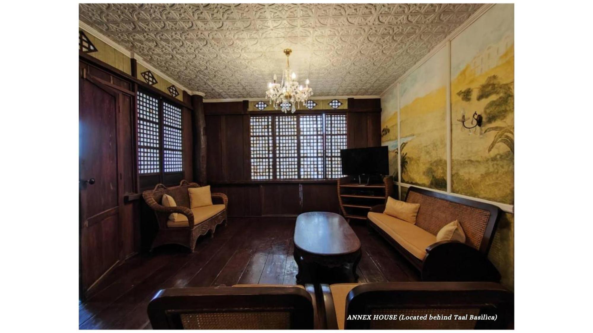 Paradores Del Castillo Taal Luaran gambar