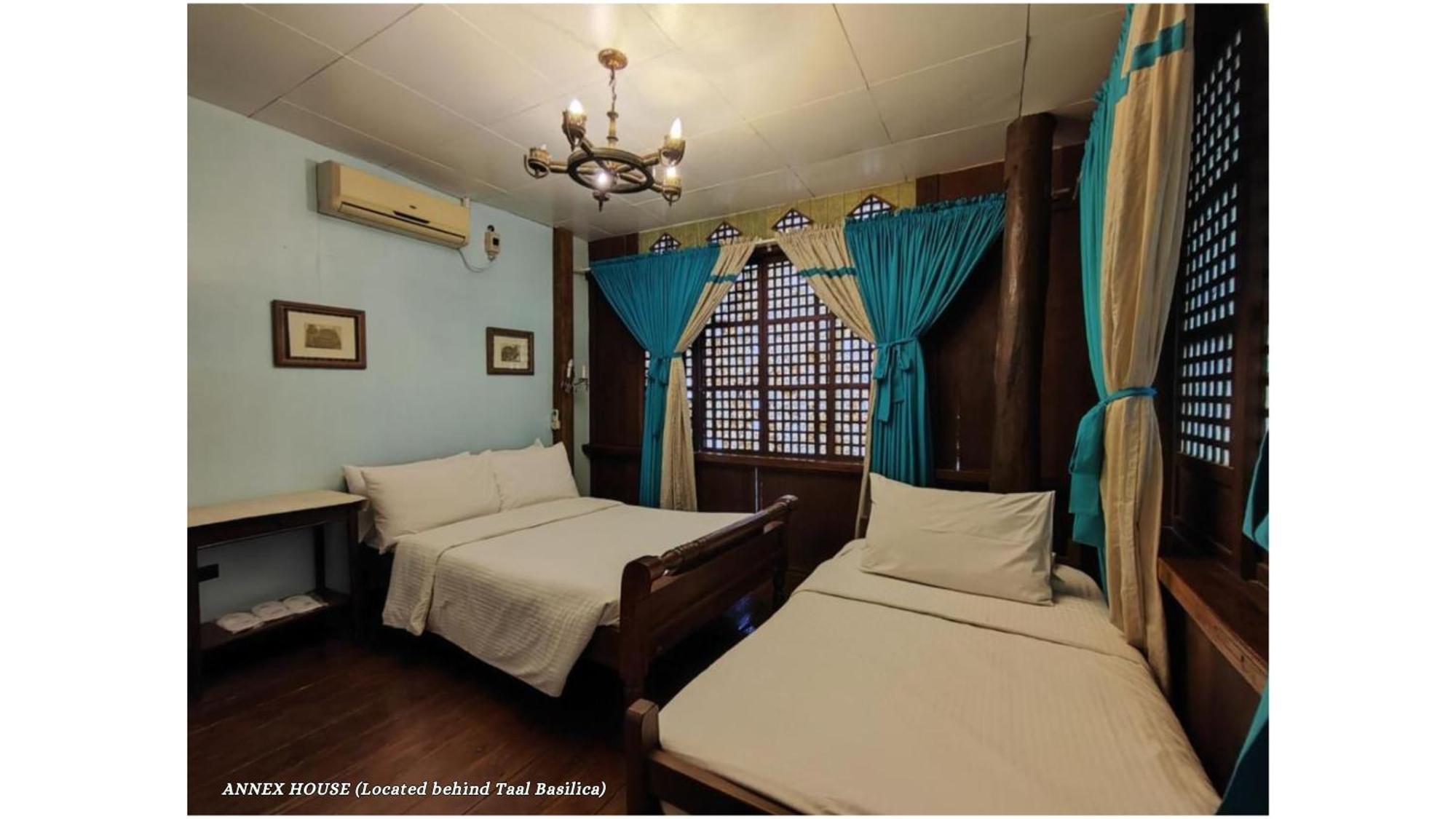 Paradores Del Castillo Taal Luaran gambar