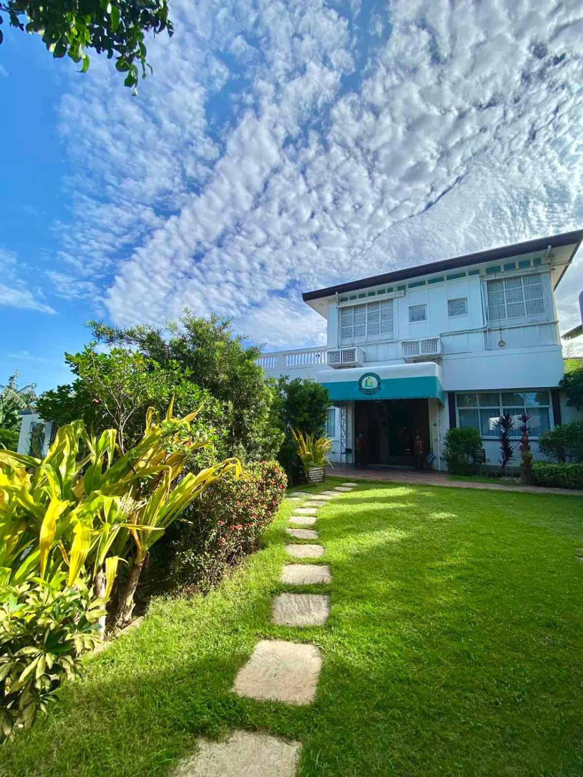 Paradores Del Castillo Taal Luaran gambar